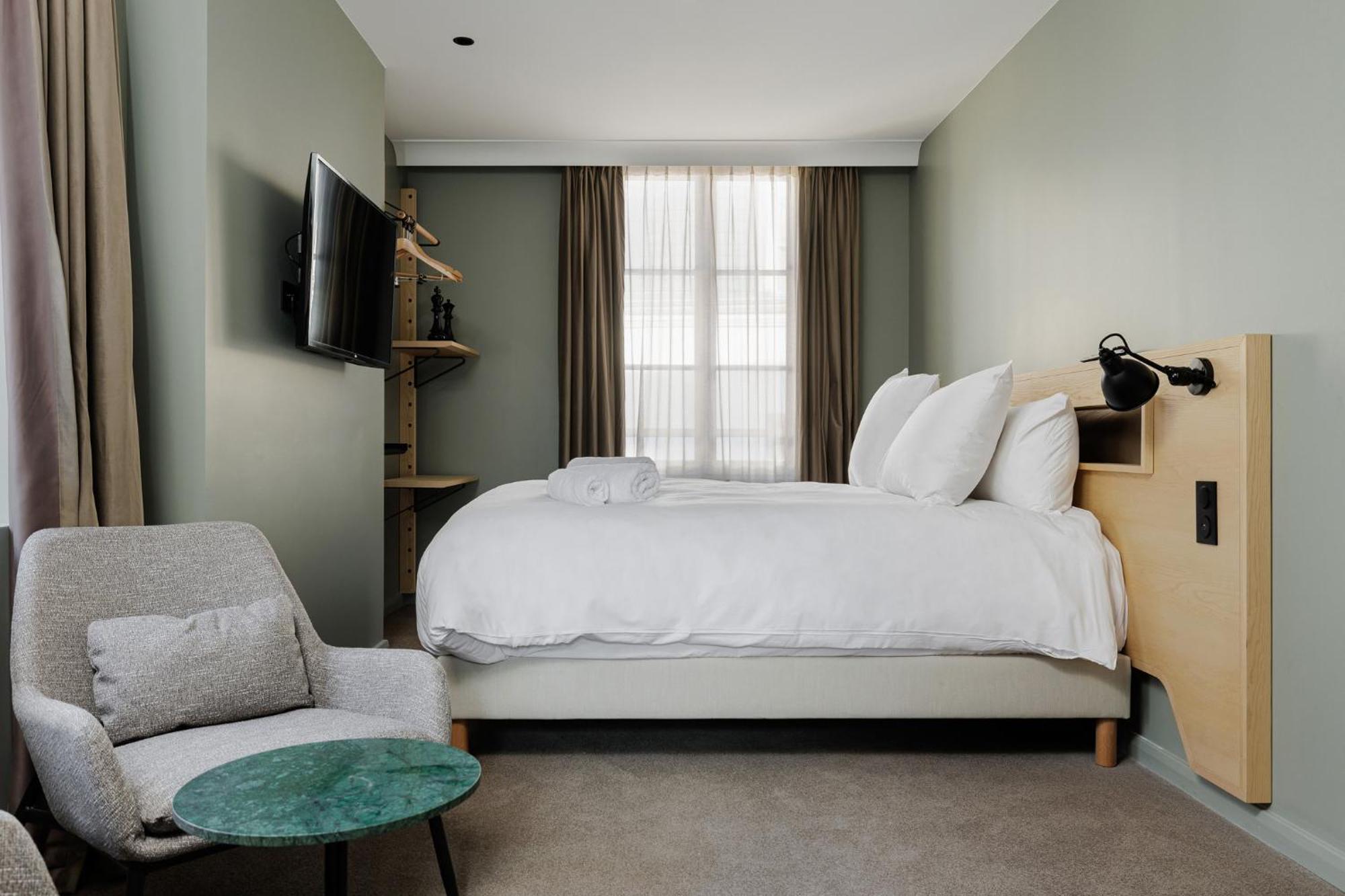Hotel Des Sept - Entree Autonome, Reception En Ligne - Encore Mieux Orléans Exteriör bild